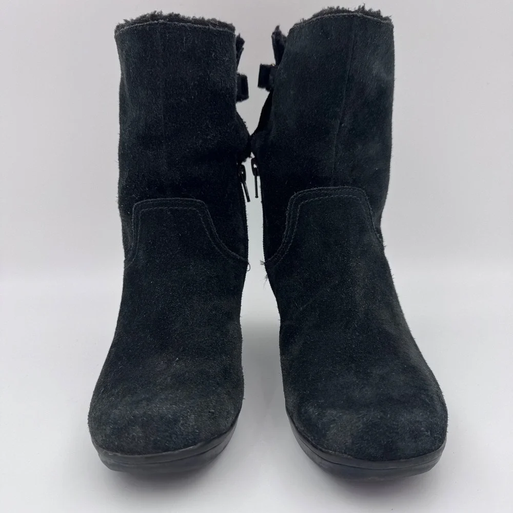 Clarks Womens Black Suede Faux‎ Fur Lined Ankle Boots Block Heel Size 7W 39384